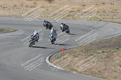 media/Apr-20-2025-AHRMA (Sun) [[393a79c373]]/Race/group 10 early race/Turn 4b/